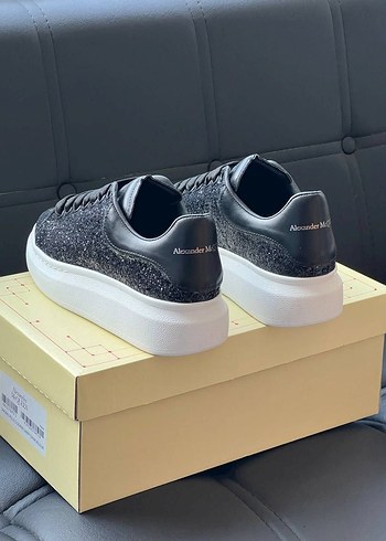 39 Beden gri Renk Alexander McQueen Kadın Gri Parlak Sneakers