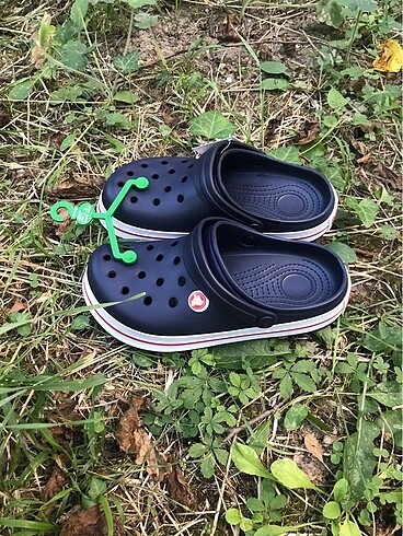Crocs CROCS TERLİK SANDALET LACİVERT
