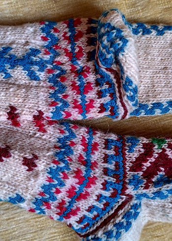 GERÇEK KEÇİ KILINDAN YÖRESEL EL ÖRGÜSÜ ÇOCUK PATİĞİ - Görsel 6