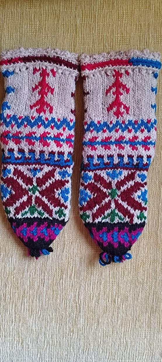 GERÇEK KEÇİ KILINDAN YÖRESEL EL ÖRGÜSÜ ÇOCUK PATİĞİ - Görsel 2