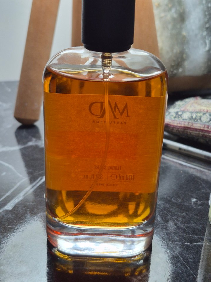 MAD Kadın Parfümü 100 ml Çiçeksi Koku - Görsel 4