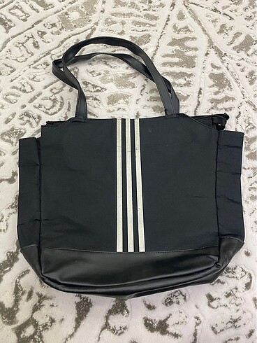 Adidas kol çantası