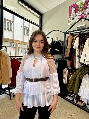 Arya taşlı bluz