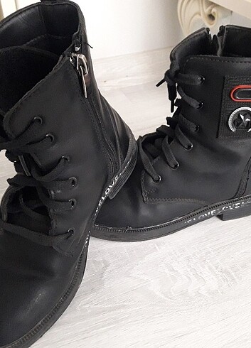 35 Beden siyah Renk Kız çocuk bot