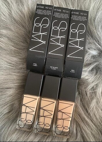 Nars fondöten light çeşitleri 