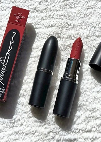 Mac ruj russian red 1 adet