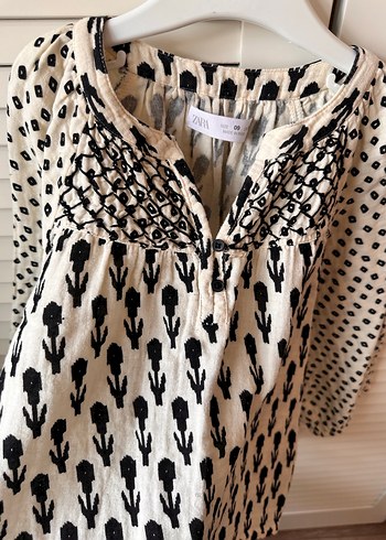 Düğmeli Nakışlı Bohem V Yaka çocuk Bluz - Görsel 3