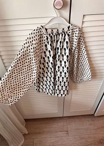 Düğmeli Nakışlı Bohem V Yaka çocuk Bluz - Görsel 2