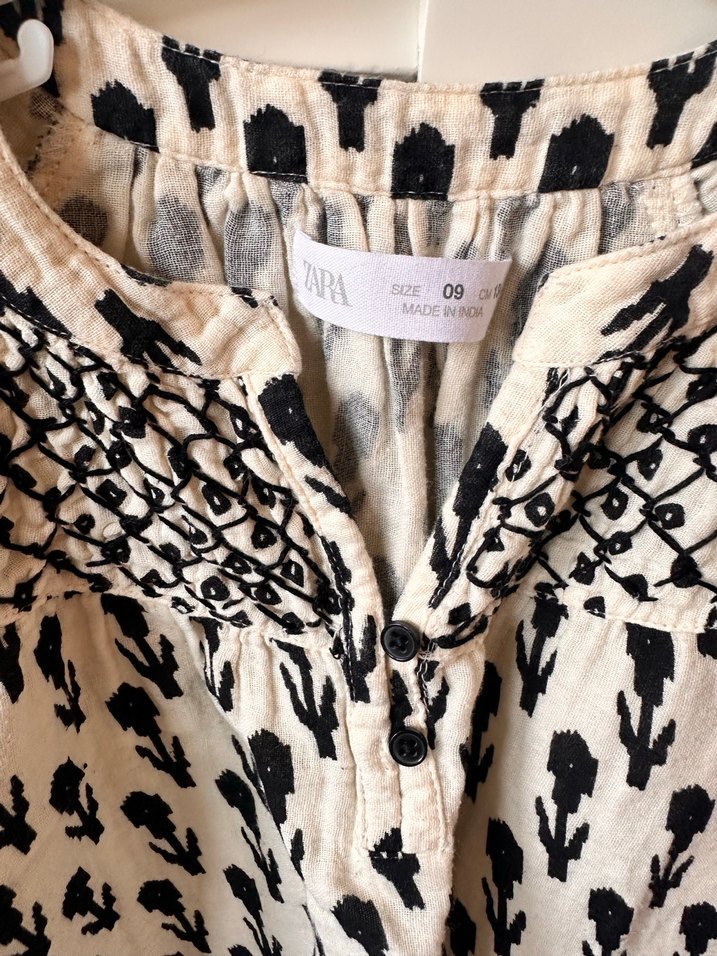 Düğmeli Nakışlı Bohem V Yaka çocuk Bluz - Görsel 4