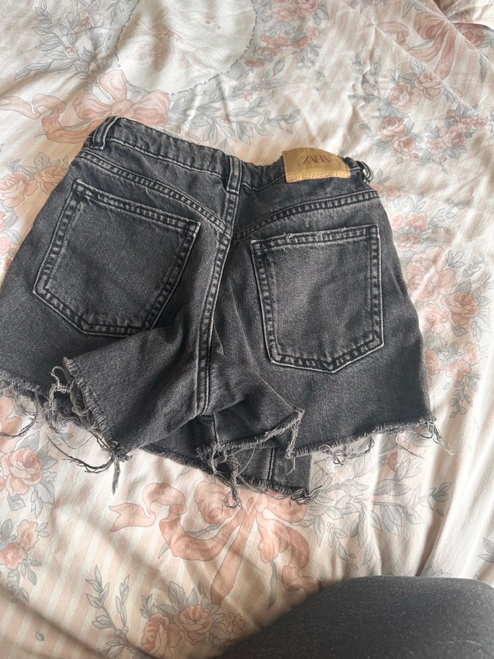 Gri Bağlama Desenli Düğmeli Kot Şort Etek - Görsel 2