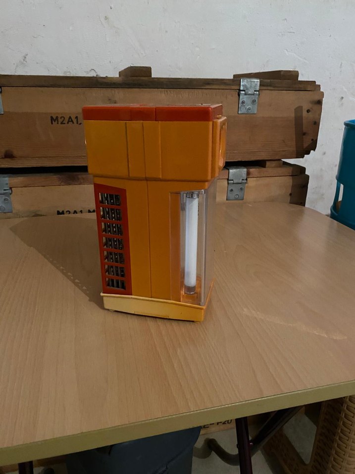 ANTİKA IŞILDAK VE ELEKTRİKLİ SİNEK KOVUCU BAKIM İSTER - Görsel 3