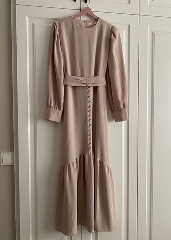 Bej Uzun Kollu Fırfırlı Kadın Elbise - Görsel 2