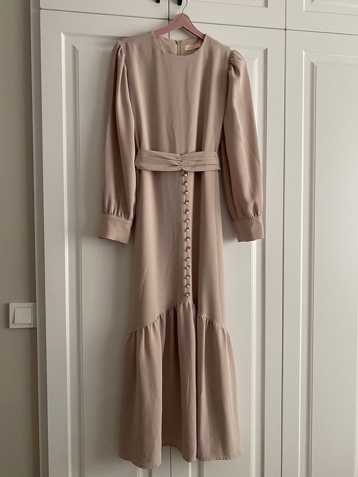 Bej Uzun Kollu Fırfırlı Kadın Elbise - Görsel 2