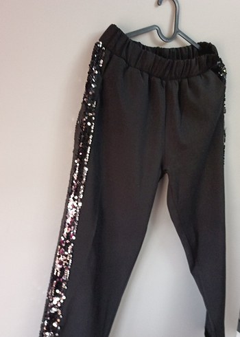 siyah pullu takım - Görsel 4