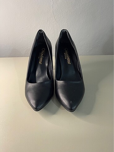 38 Beden siyah Renk Siyah stiletto