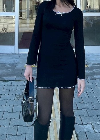 Siyah işleme Yaka Mini Elbise - Görsel 2