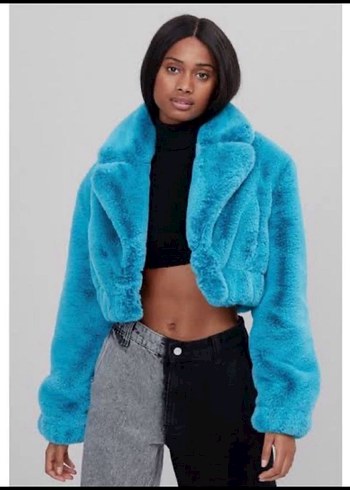 Bershka Mavi Peluş Kürk Detaylı Kısa Ceket