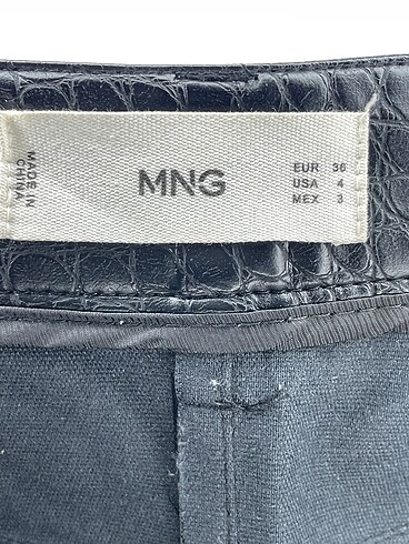 36 Beden siyah Renk Mango Düz Kesim %70 İndirimli.