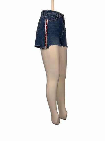 Zara Zara Mini Şort %70 İndirimli.