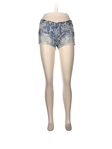 Bershka Mini Şort %70 İndirimli.