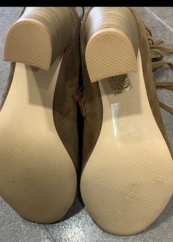 BLACK PEPPEPüsküllü Kahverengi Süet Dolgu Topuklu BotI - Görsel 5