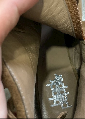 BLACK PEPPEPüsküllü Kahverengi Süet Dolgu Topuklu BotI - Görsel 6