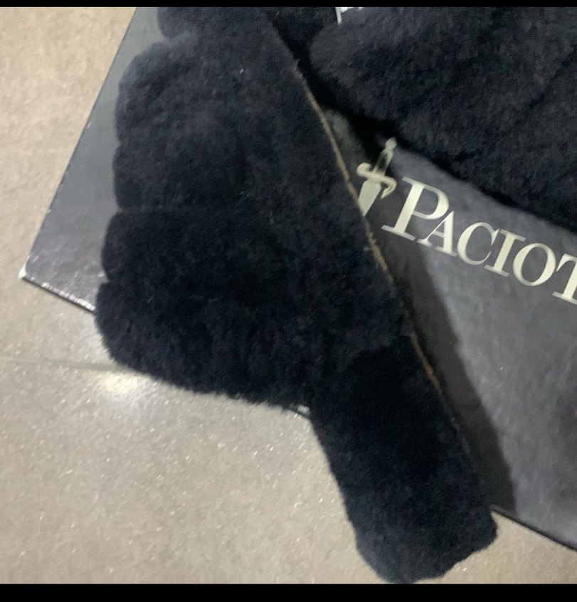 Siyah Yünlü Kadın 
Terliği - Görsel 3