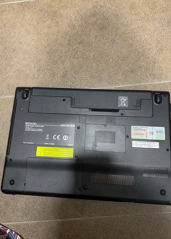 Beyaz Sony VAIO Laptop SANSUNG - Görsel 4