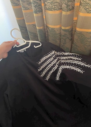 xl Beden Bir kez giyildi sıfırdan farkı yoktur