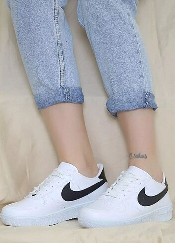 Spor ayakkabı 