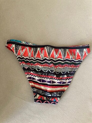 Diğer Bikini altı