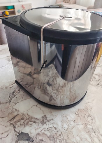 Beden Renk Dolap Içi Kapağa Monte Çöp Kovası 11 Litre