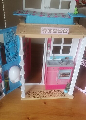 barbie evi