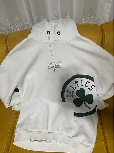 Celtics Logolu Sweatshirt