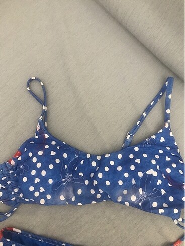 LC Waikiki Bikini takımı