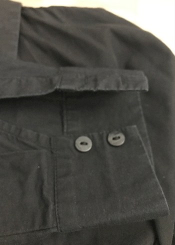 Siyah gömlek - Görsel 3