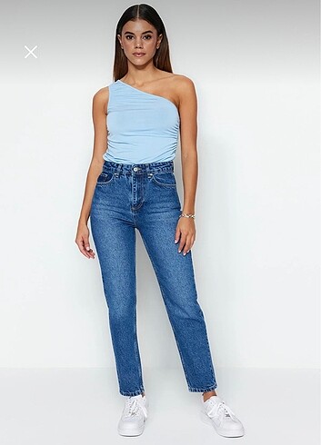Trendyol & Milla TRENDYOLMİLLA mavi yüksek bel mom jeans