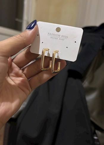 Gold Renkli Minimalist Midi Küpe - Görsel 2