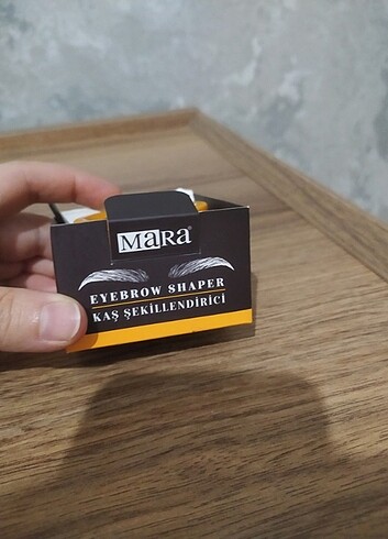 Beden Renk Kaş şekillendirme