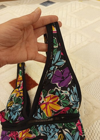 Çiçek Desenli Kadın Mayo - Görsel 6