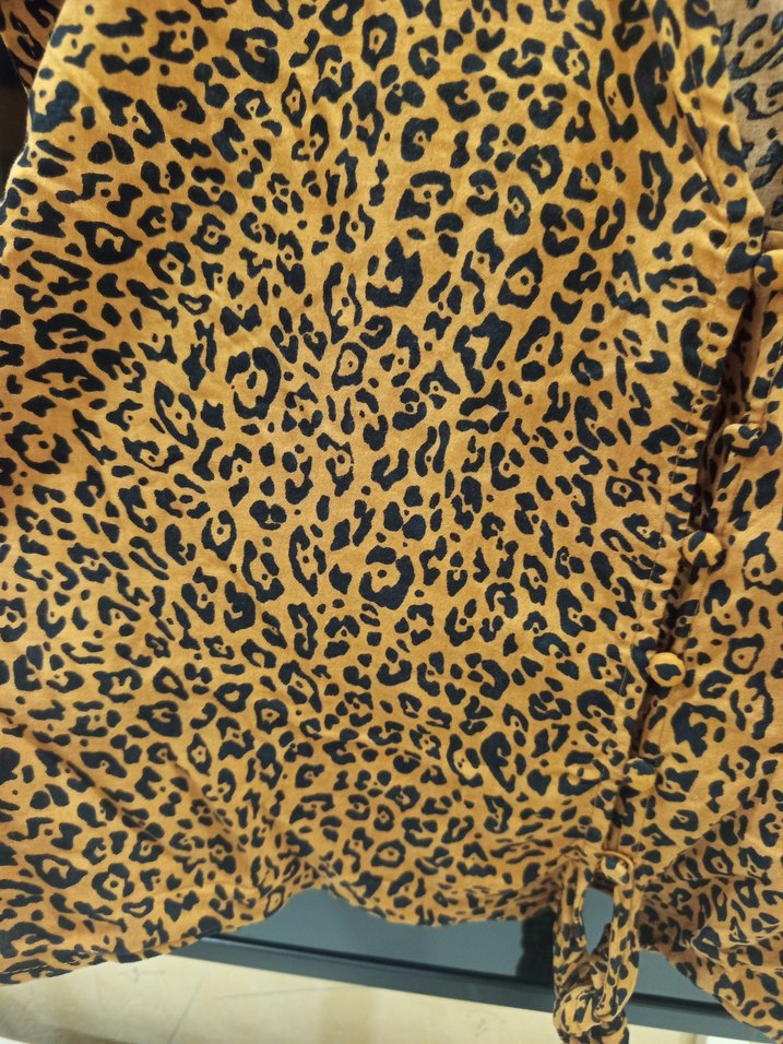 Kahverengi Kuşaklı V Yaka Kadın Bluz - Görsel 3