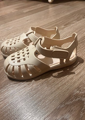 Kız Çocuk Beyaz Tokalı Sandalet - Görsel 2