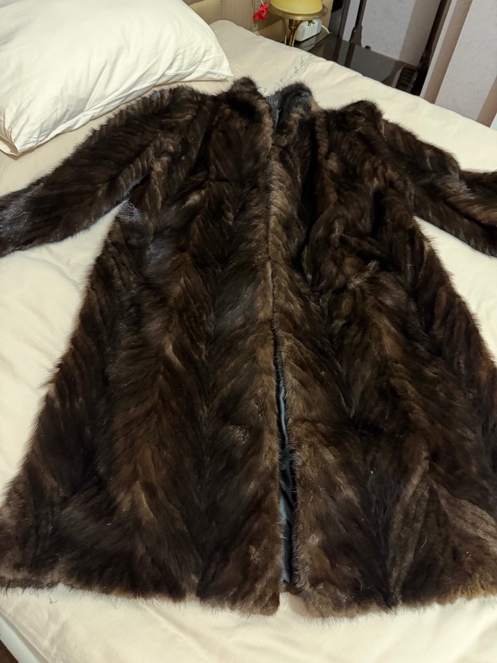 Kahverengi Uzun Kadın Suni Kürk Kaban - Görsel 3