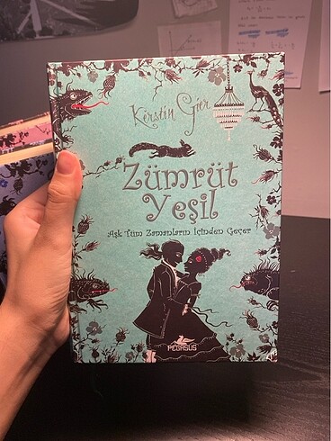 Beden Renk Yakut Kırmızı Safir mavi Zümrüt Yeşil ( aşk tüm zamanların içind