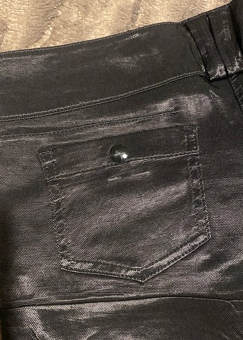 Düğmeli Siyah Deri saten özel mini şort Yeni - Görsel 8