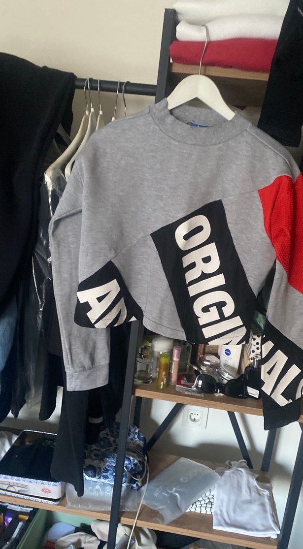 Adidas özel Seri GriBaskılı Kadın Sweatshirt Velcro Detayl sıfır - Görsel 2