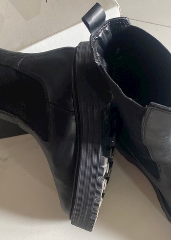 Nine West Siyah Platform Topuklu Kauçuk Bot - Görsel 2