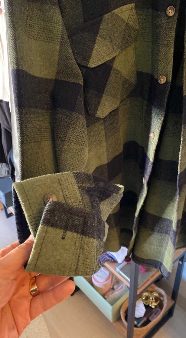 Düğmeli Yeşil erkek/ kadın yün gömlek - Görsel 5