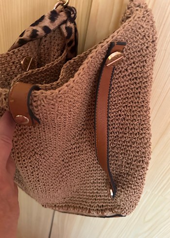 Mango Zincir Detaylı Örgü Kadın Çanta