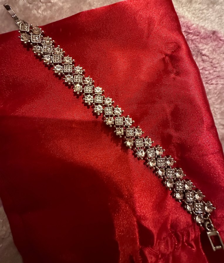 Kadın Işıltılı Taşlı Bileklik - Görsel 4